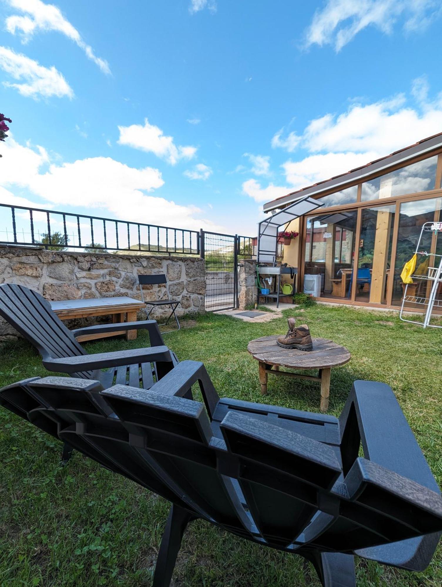 Albergue El Alfar/Pilgrim Hostel Hornillos del Camino Buitenkant foto