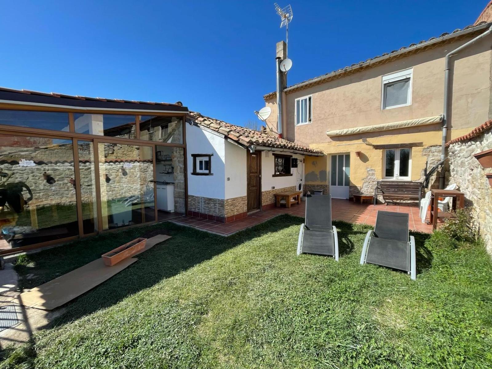 Albergue El Alfar/Pilgrim Hostel Hornillos del Camino Buitenkant foto
