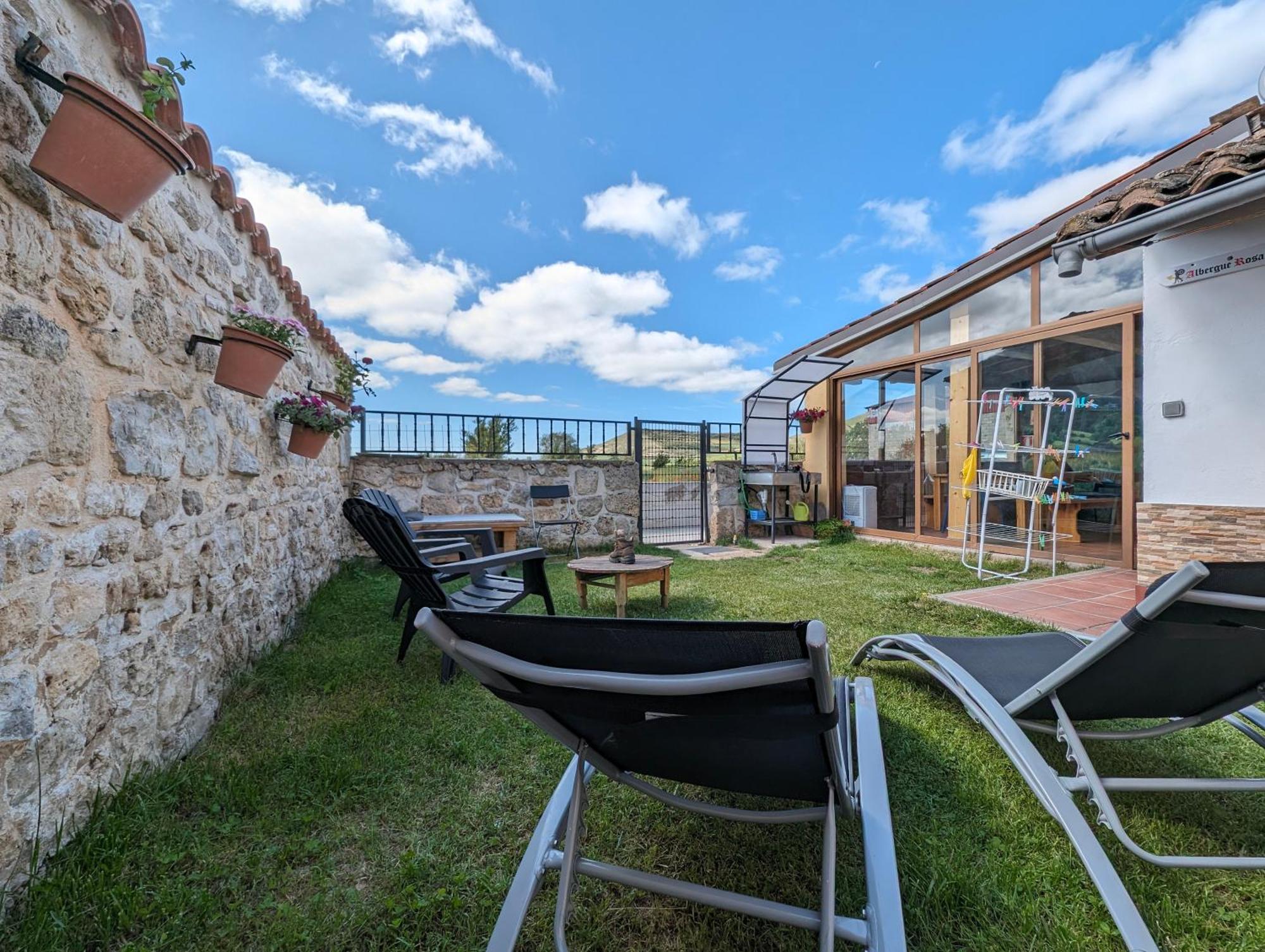 Albergue El Alfar/Pilgrim Hostel Hornillos del Camino Buitenkant foto